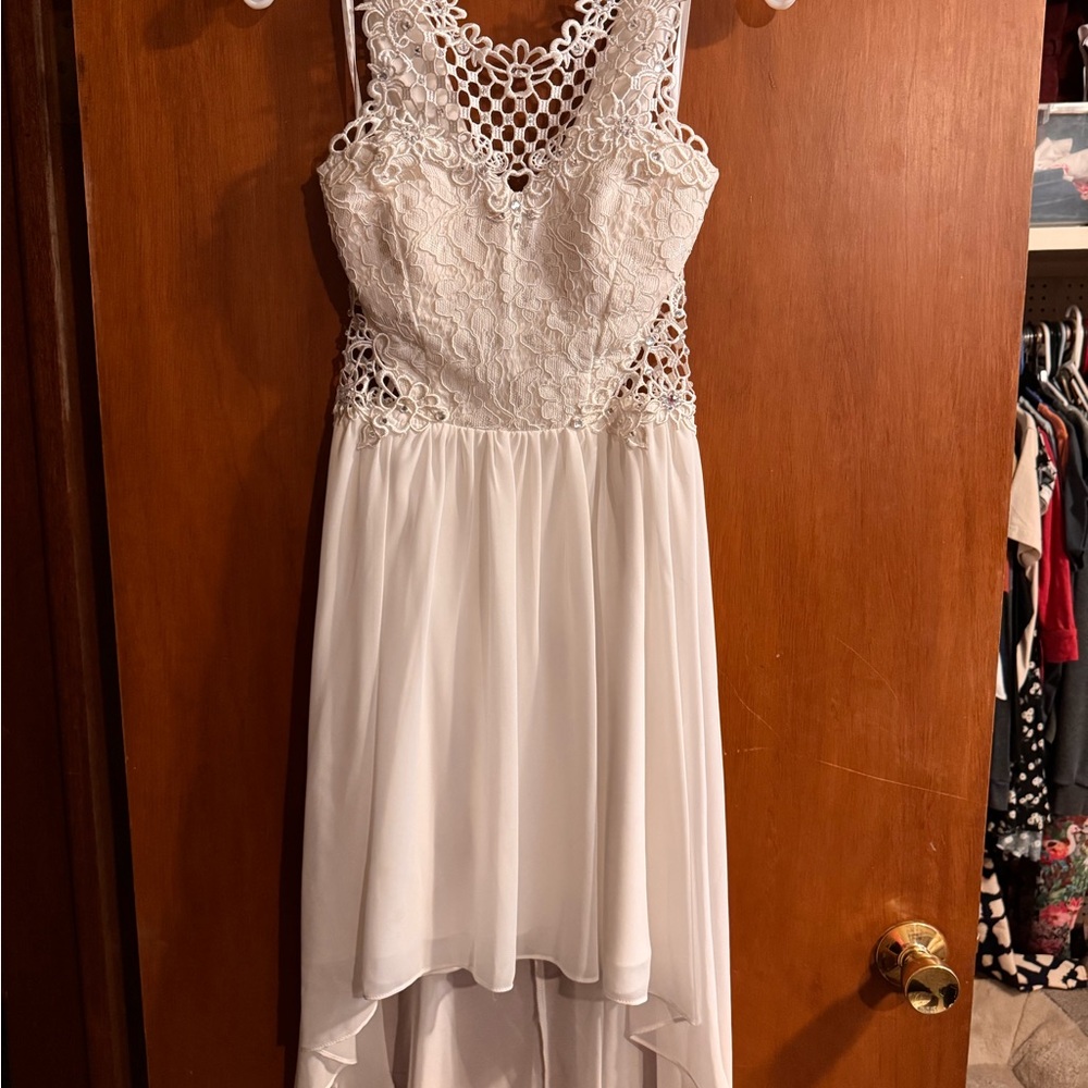 COPY - Elegant White Lace Dress